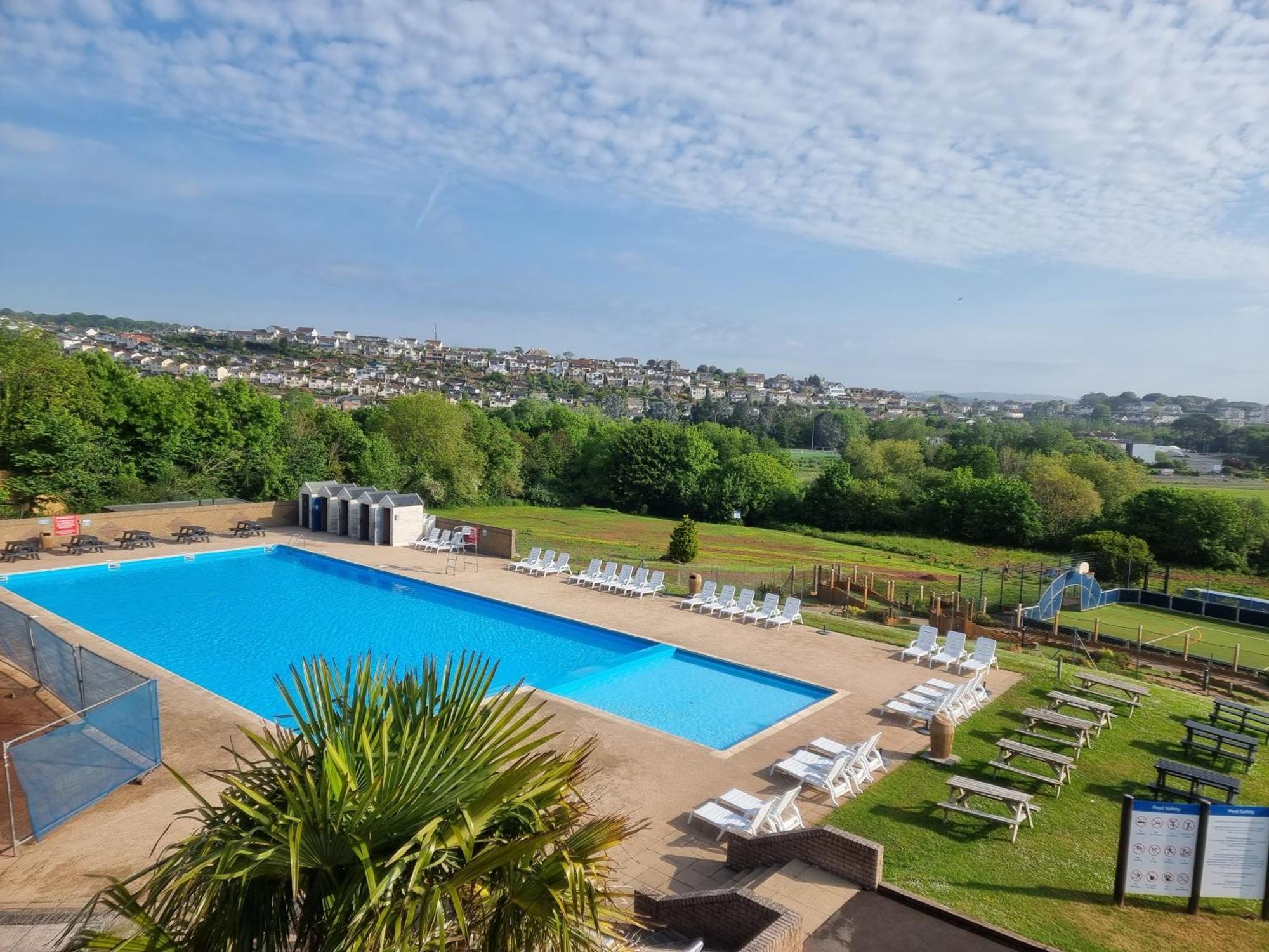 Отель Static Caravan To Hire , Hoburne Devon Bay Goodrington Экстерьер фото